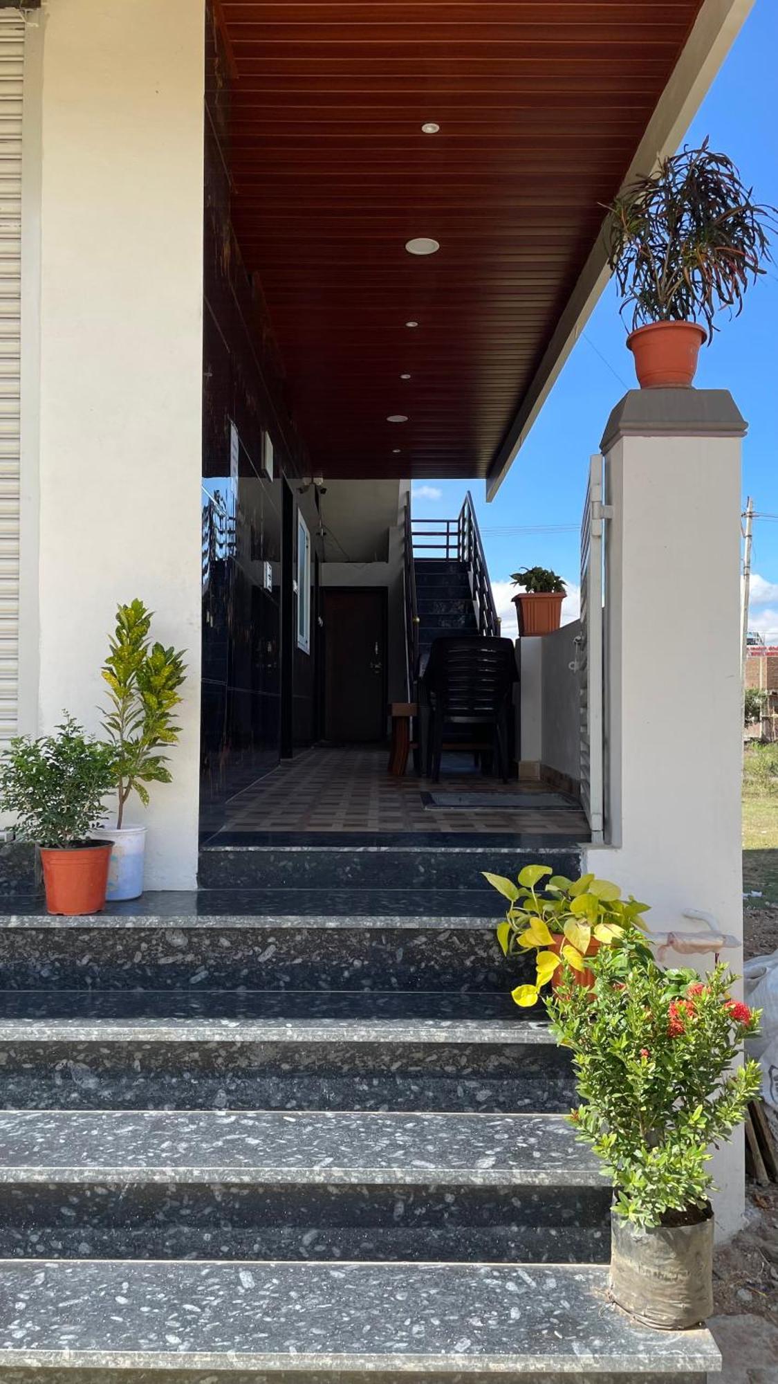 Mamatha Guest Inn 亨比 外观 照片
